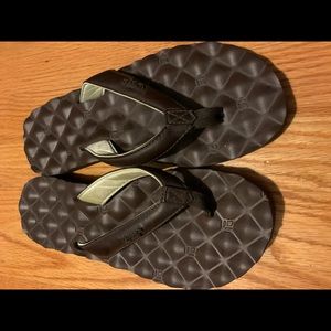 Women’s REEF Dream thong sandals